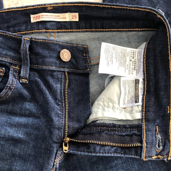 Levis | 720 Dark Blue High Rise Super Skinny Denim Jeans - Picture 4 of 10